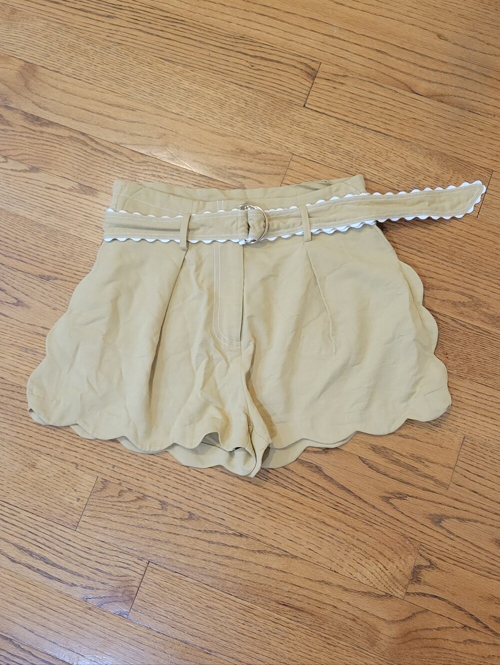 NWT FARM Rio Khaki Shorts with Belt